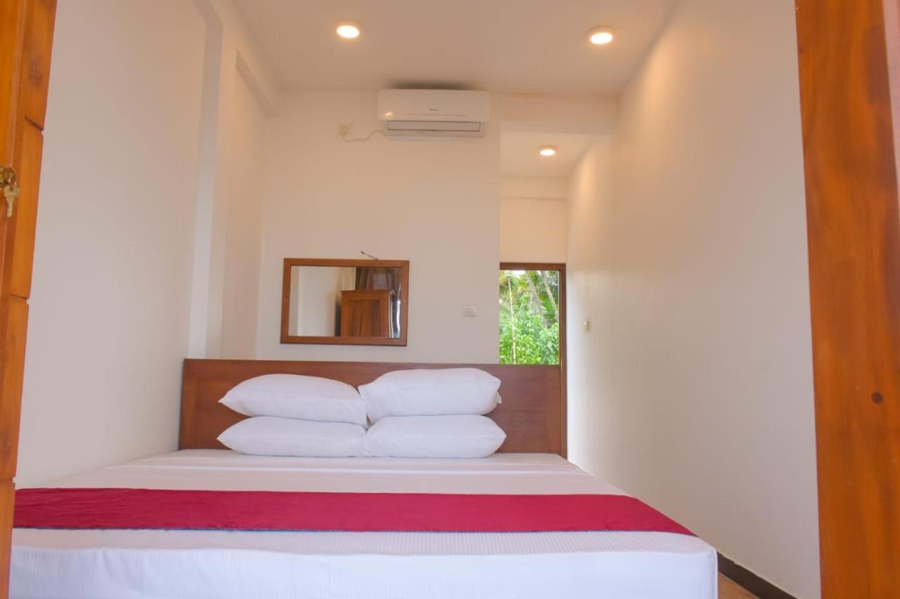 Ocean Breeze Villa Matara Phòng bức ảnh
